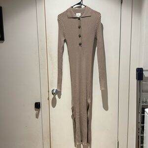 H&M tan ribbed jnit long sleeve dress with collar